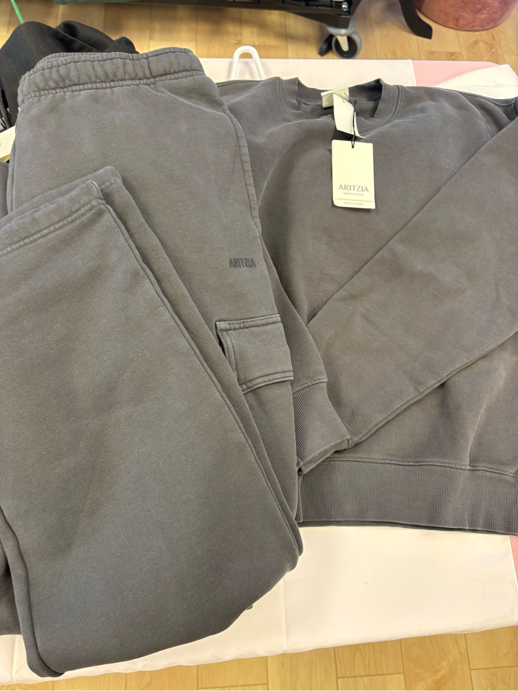 Nwt Aritzia Sweatfleece Set